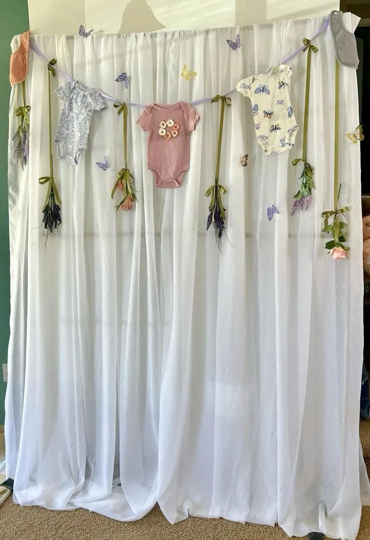 neutral baby shower table decor ideas