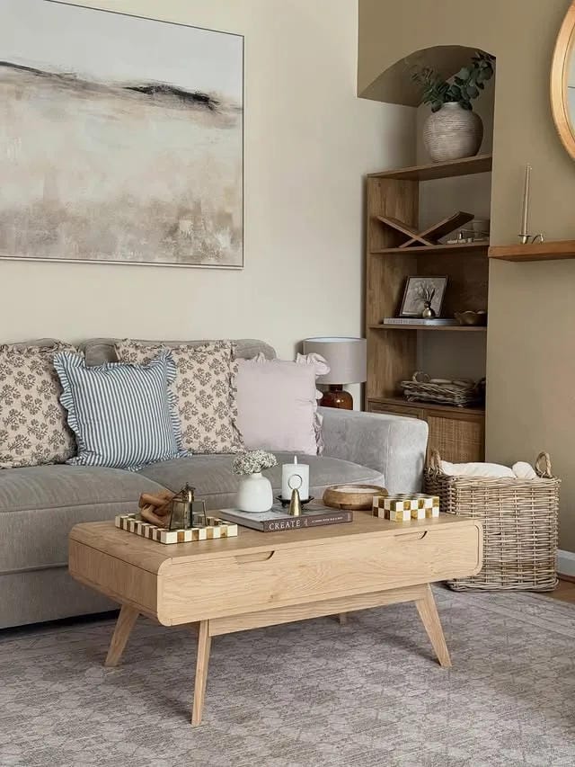 coffee table decor ideas with checkered marble tray books candle vase and small decorative objects