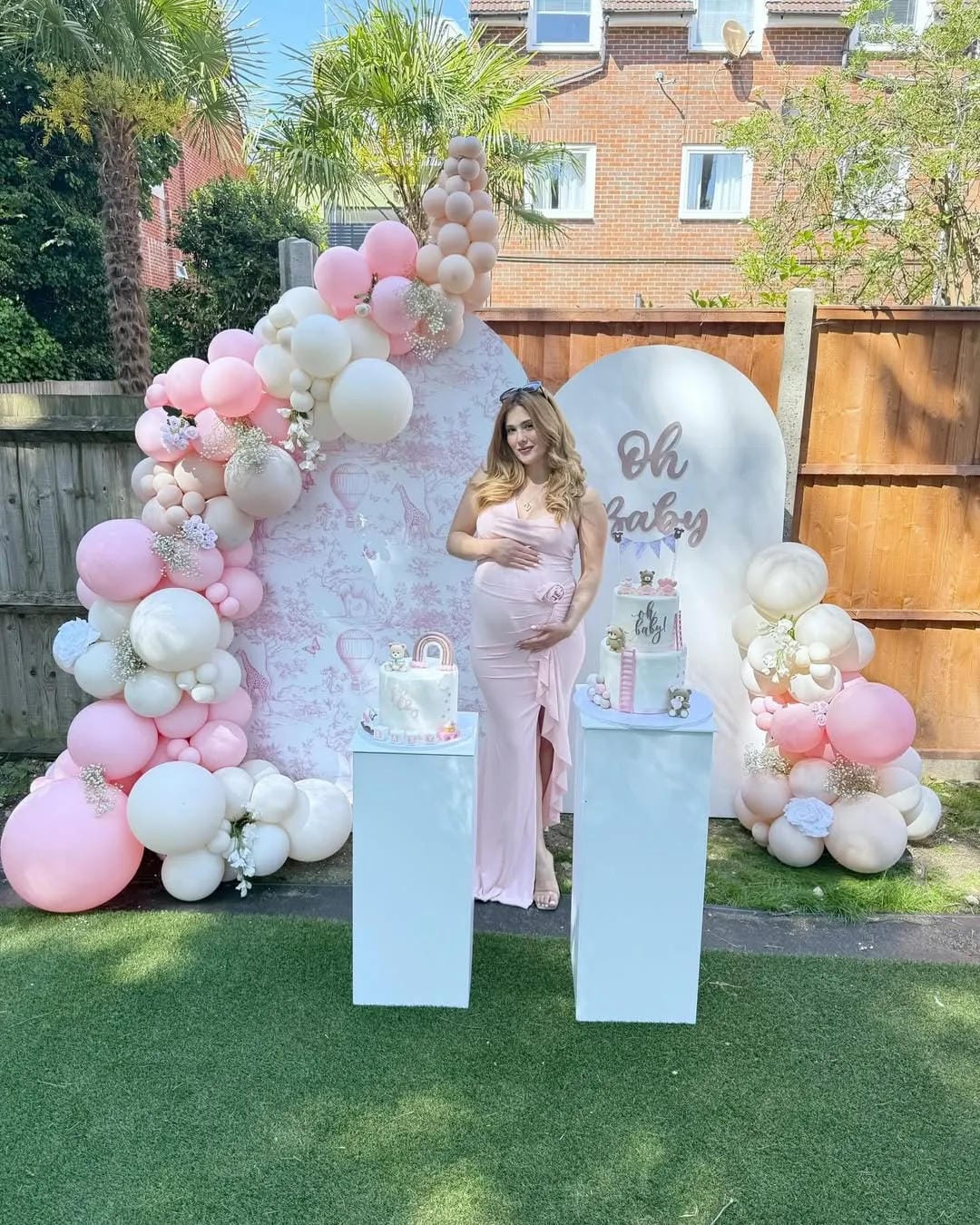 modern august baby shower theme ideas