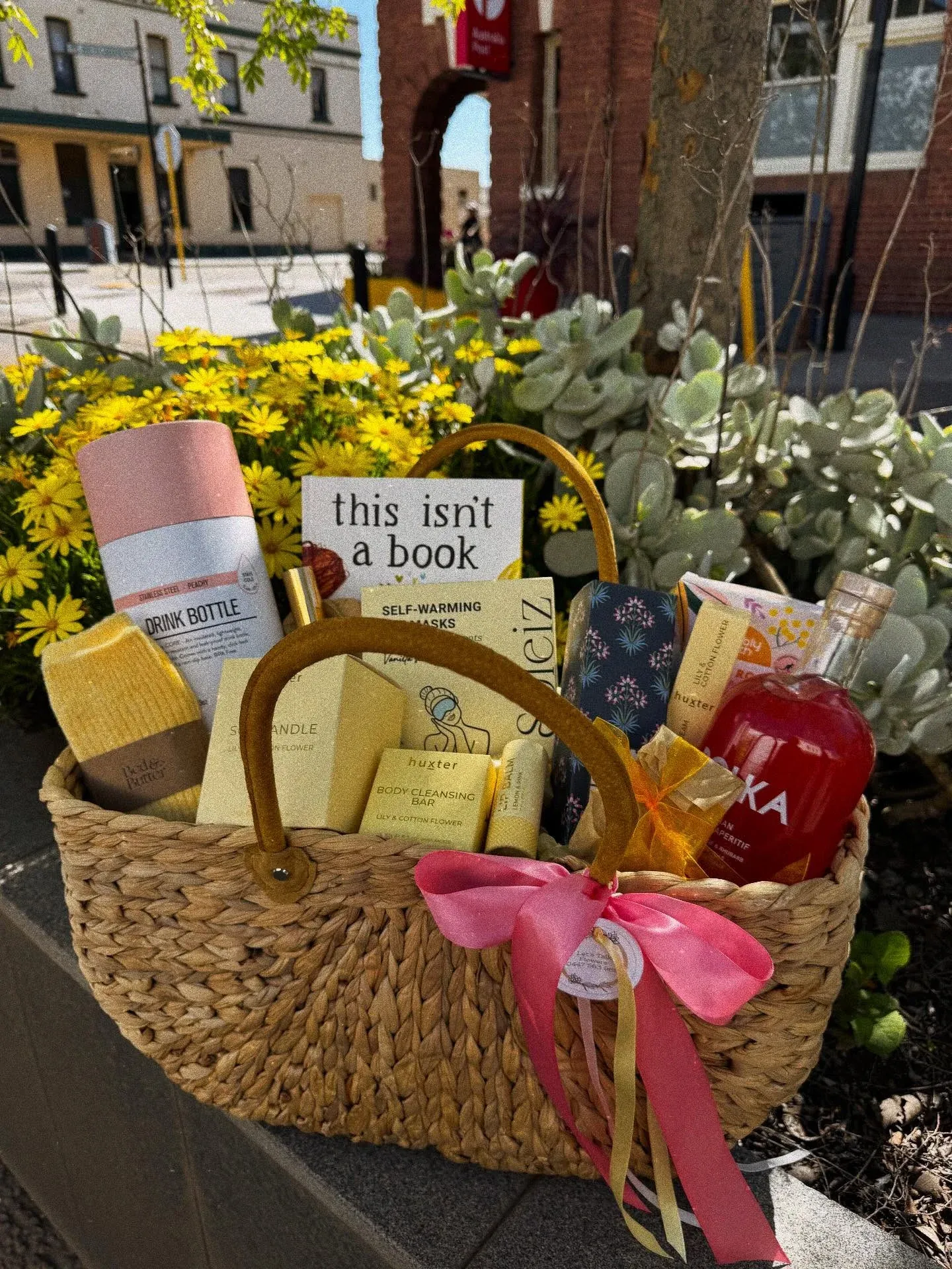 kitchen housewarming gift basket ideas