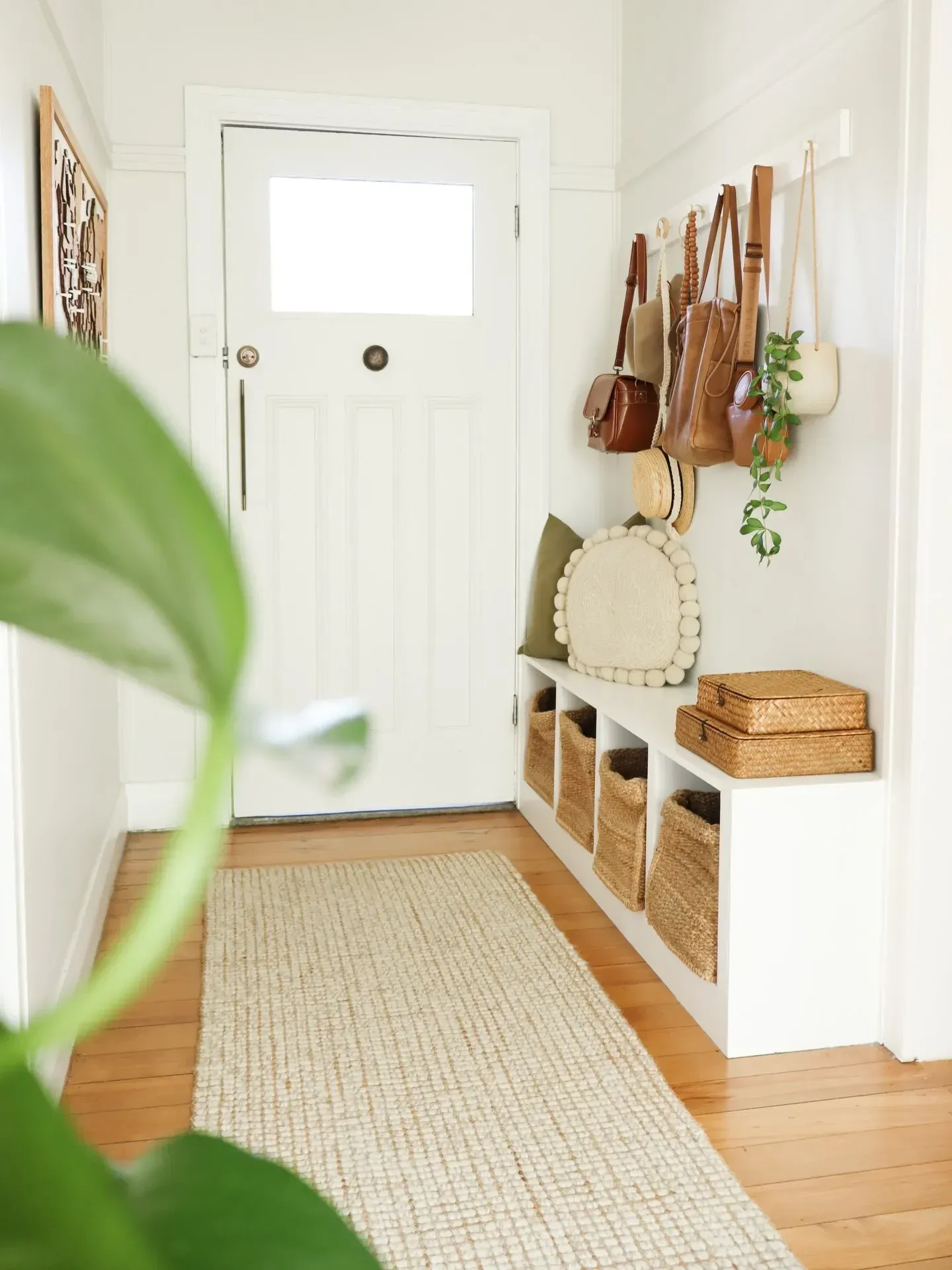 minimal entryway organization ideas for small spaces