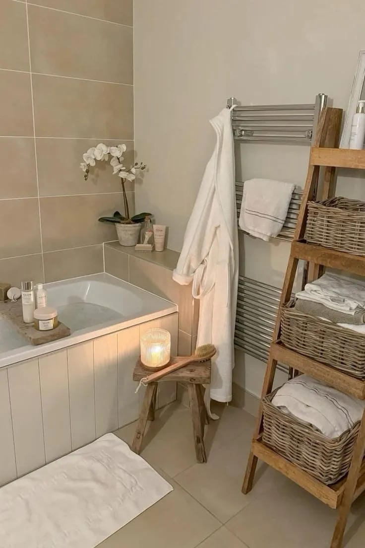 black and white farmhouse bathroom