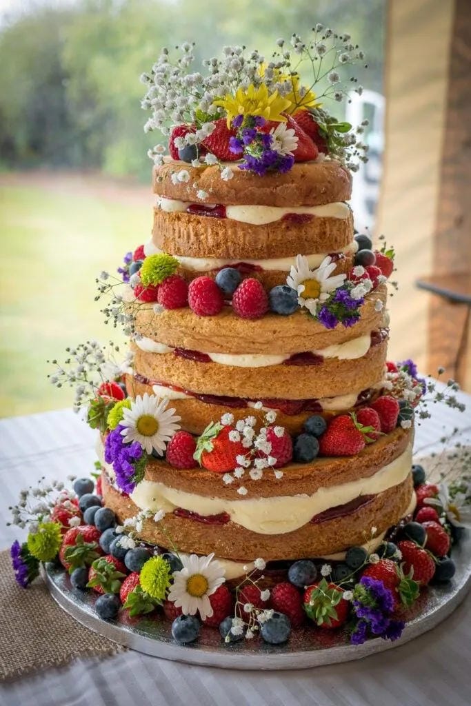 simple garden party decoration idea