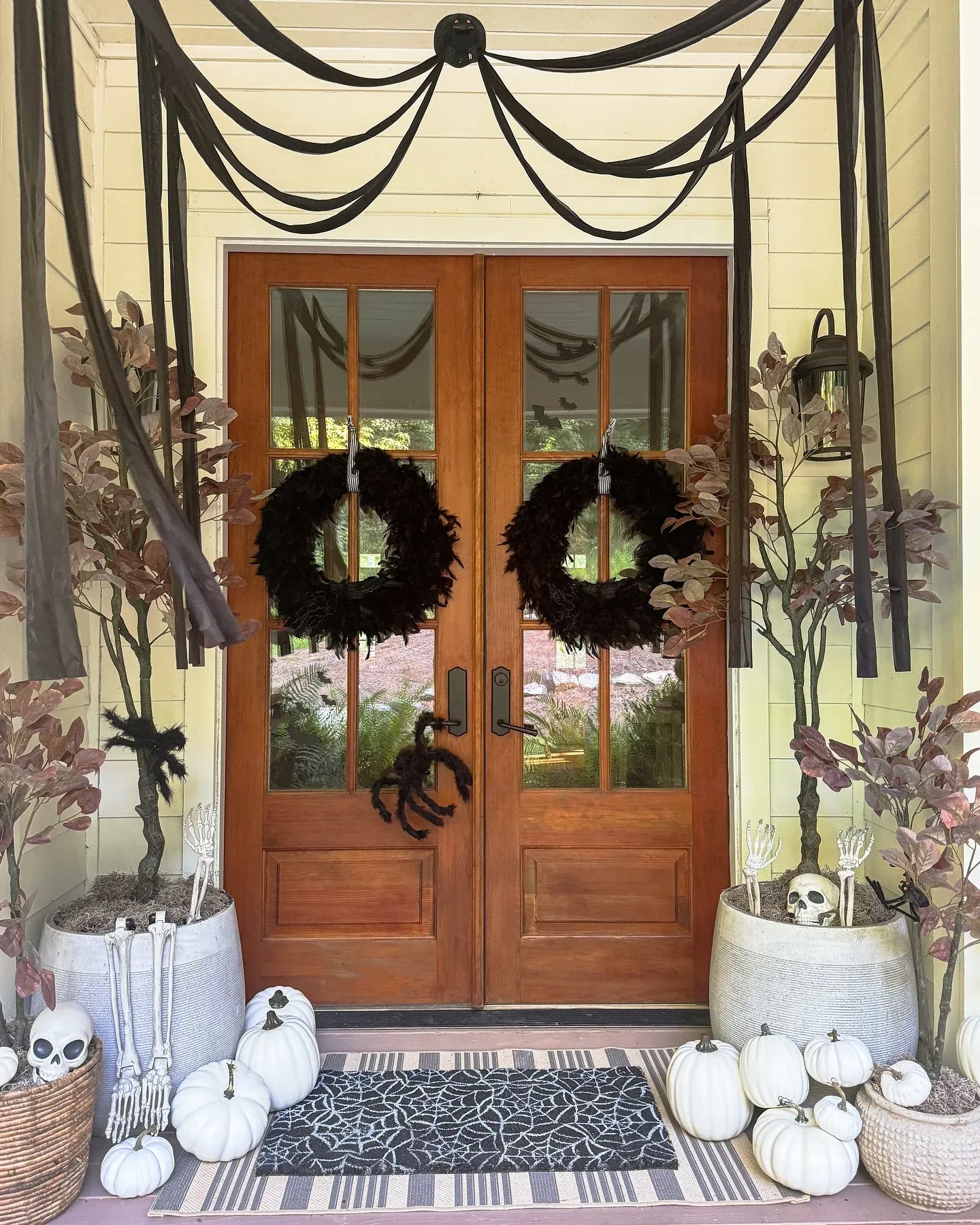 entryway halloween porch decor ideas