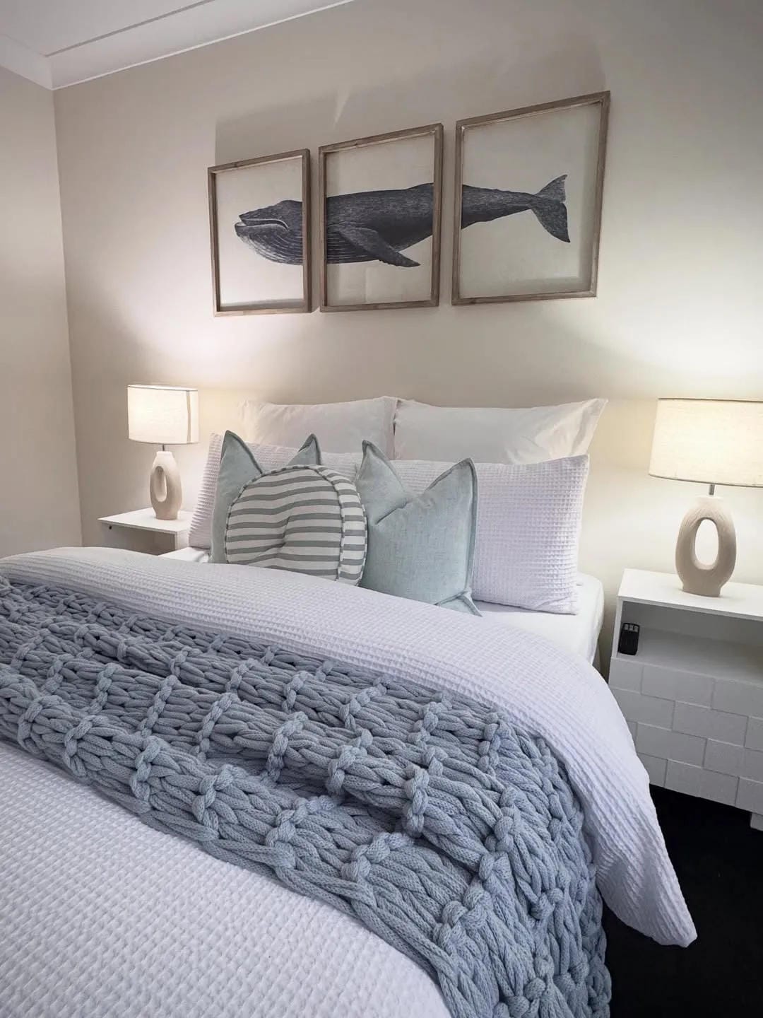 summer bedroom decor ideas with add a chunky blue throw