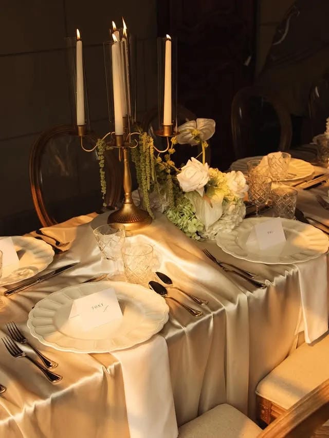 elegant wedding reception table decor for a beautiful dinner