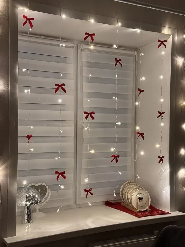 minimal Christmas decor christmas window decor
