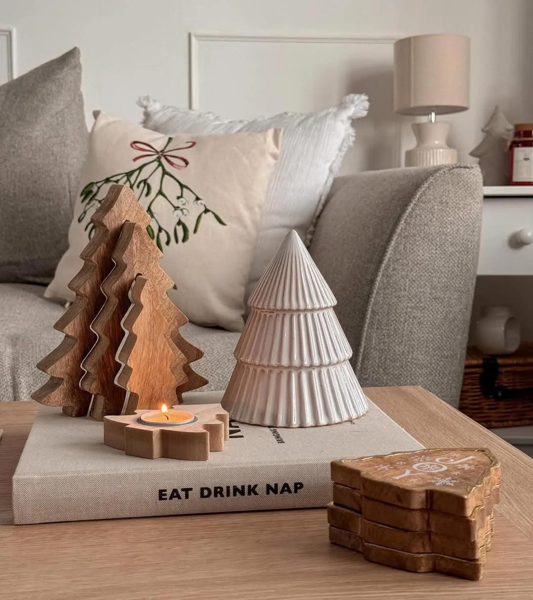 cozy winter coffee table decor