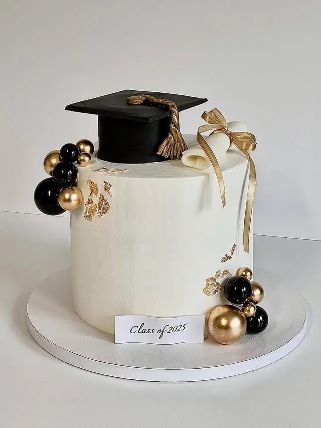 graduation cakes