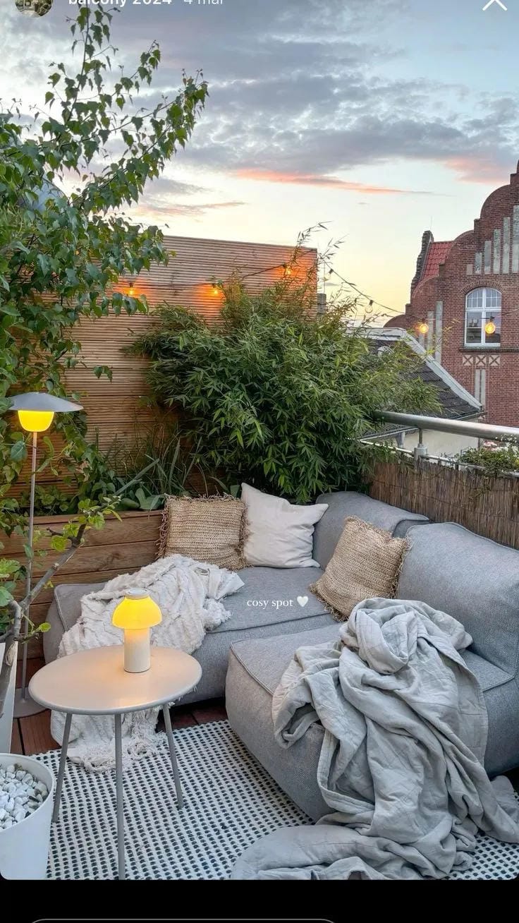 outdoor patio idea with corner sofa