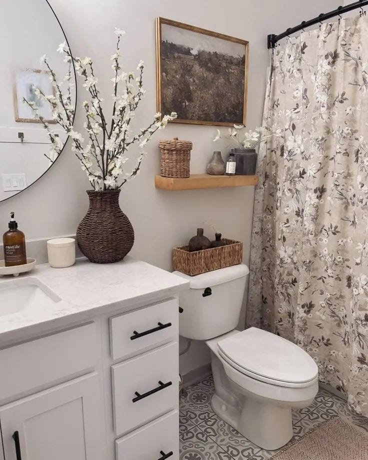 cute farmhouse bathroom