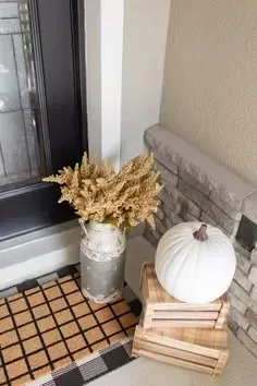 budget neutral fall porch decor ideas