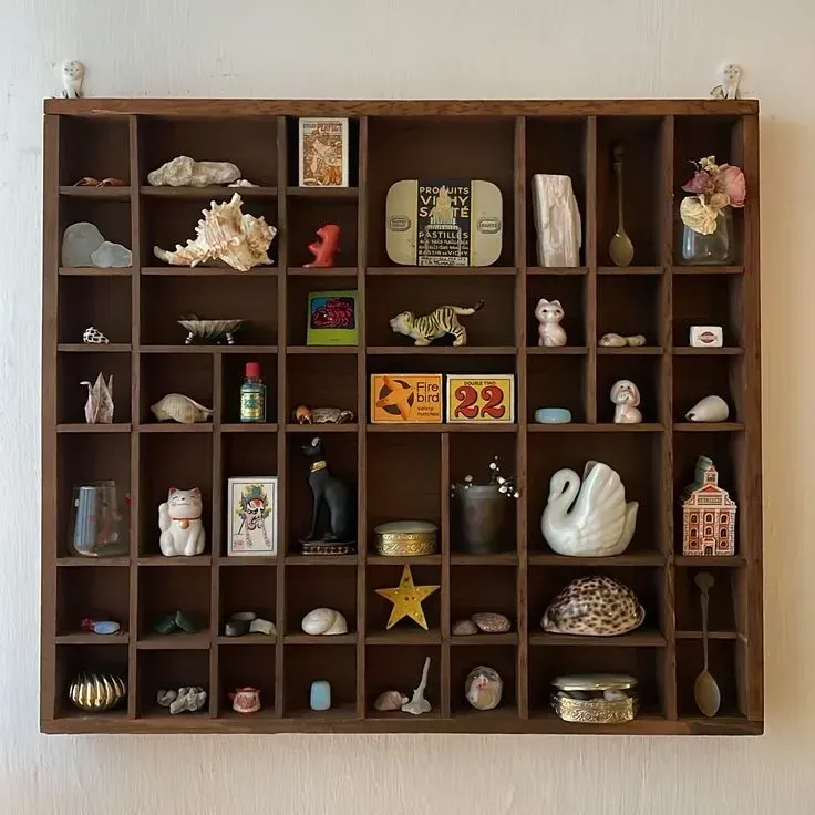decorative trinket shelf ideas