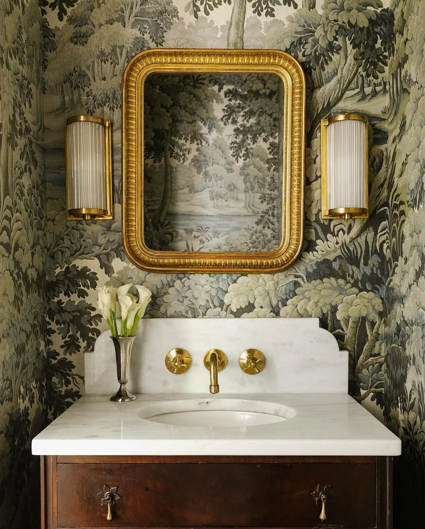 layered whimsy bathroom ideas