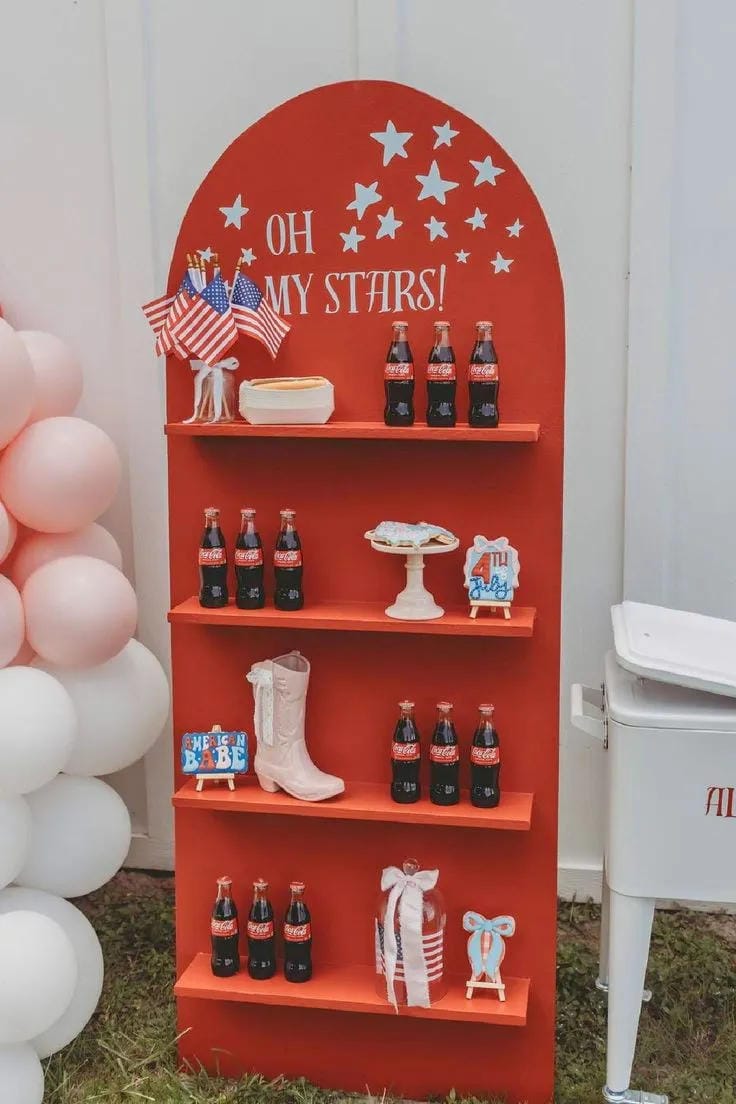 4th of July outdoor decorations with festive backyard details