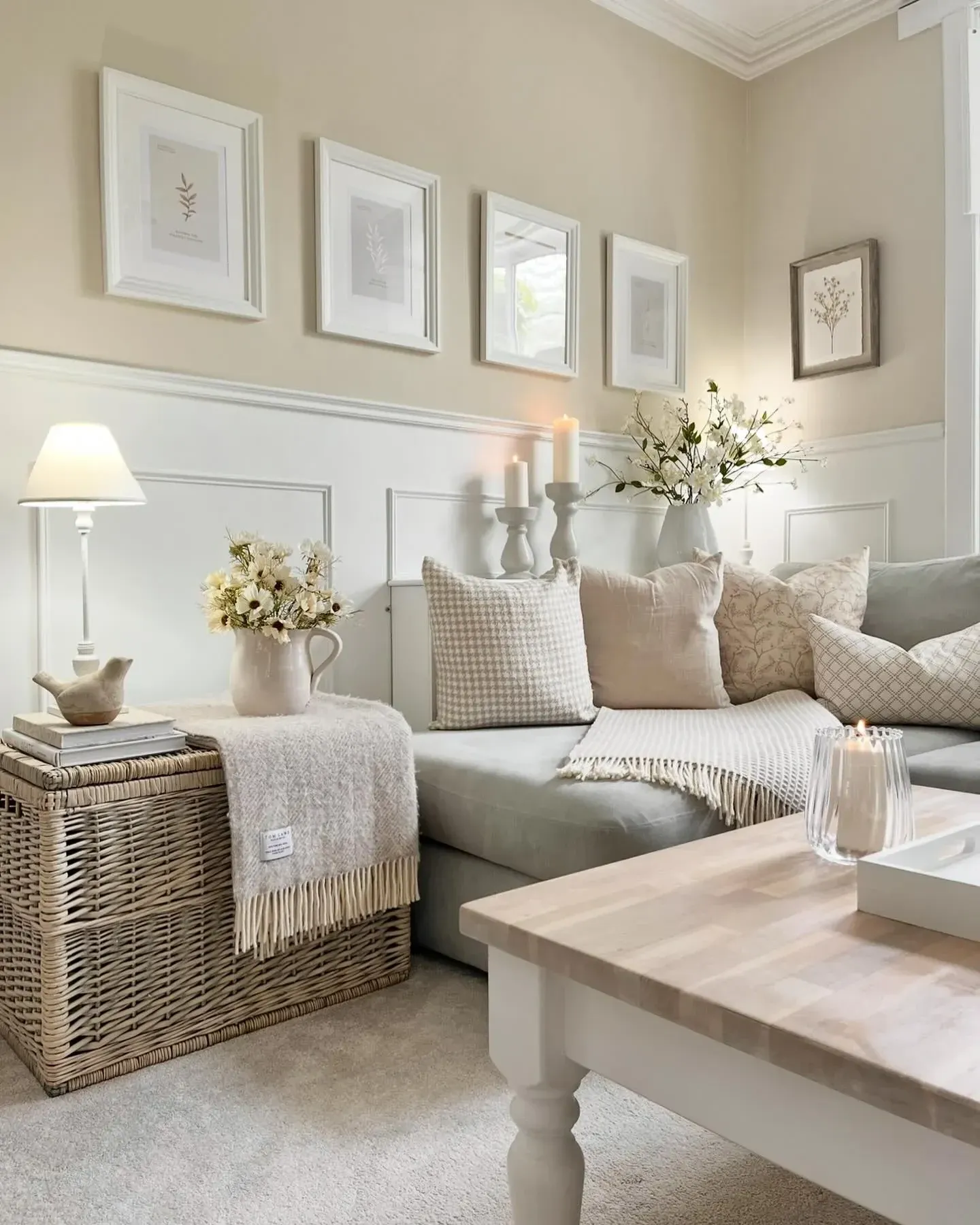 gallery wall above couch decor ideas