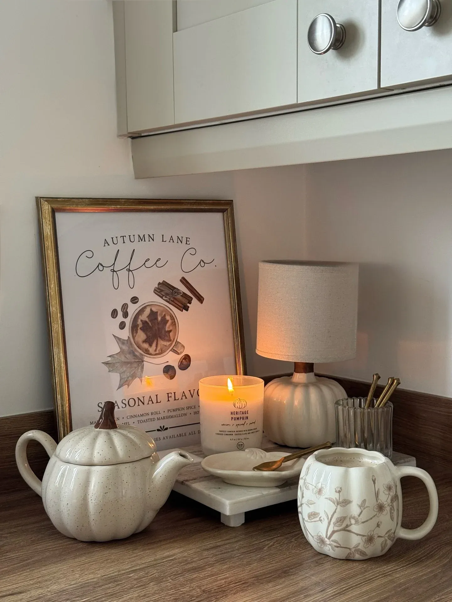 seasonal fall kitchen decorations