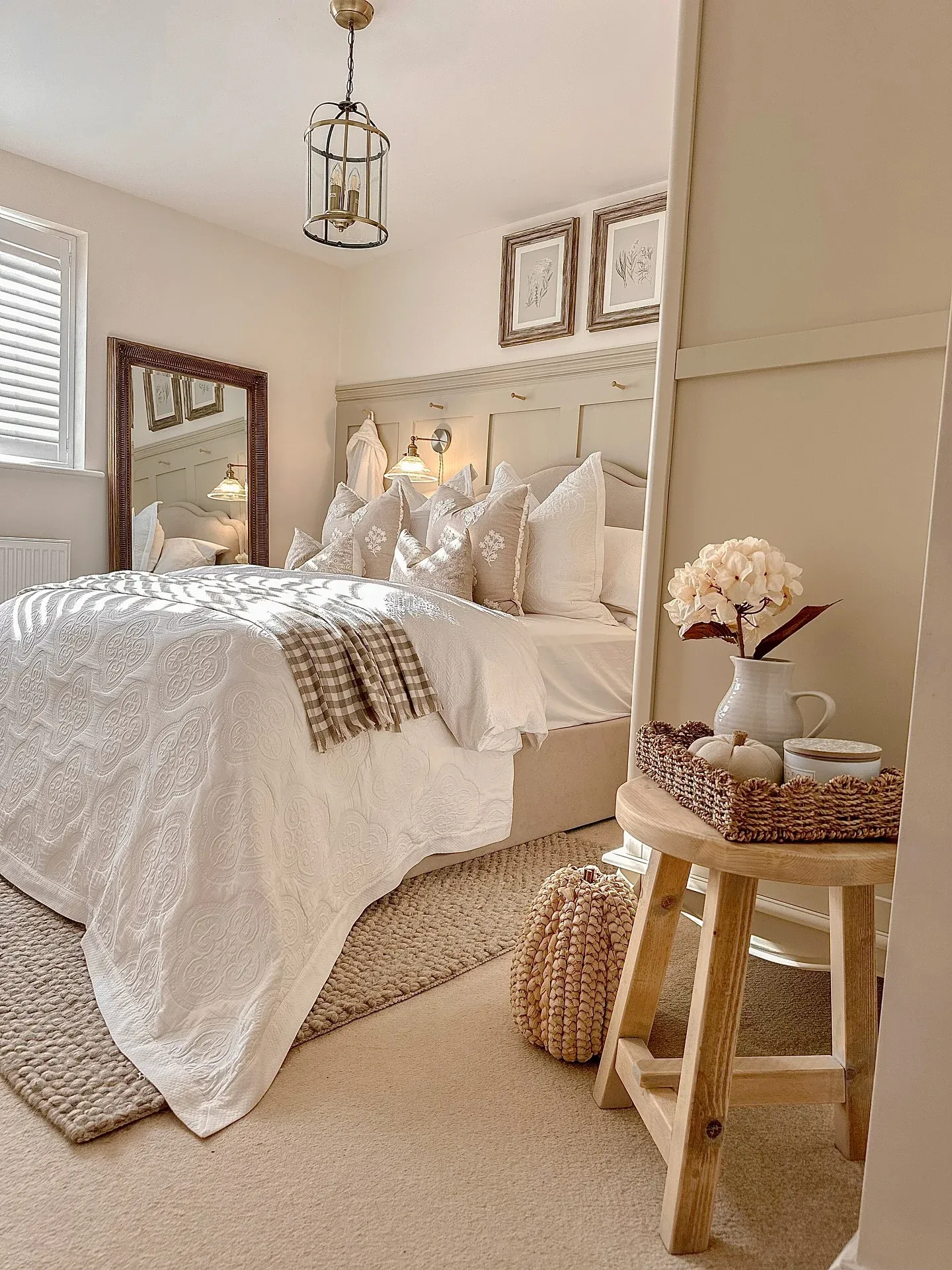 budget friendly cozy neutral bedroom ideas