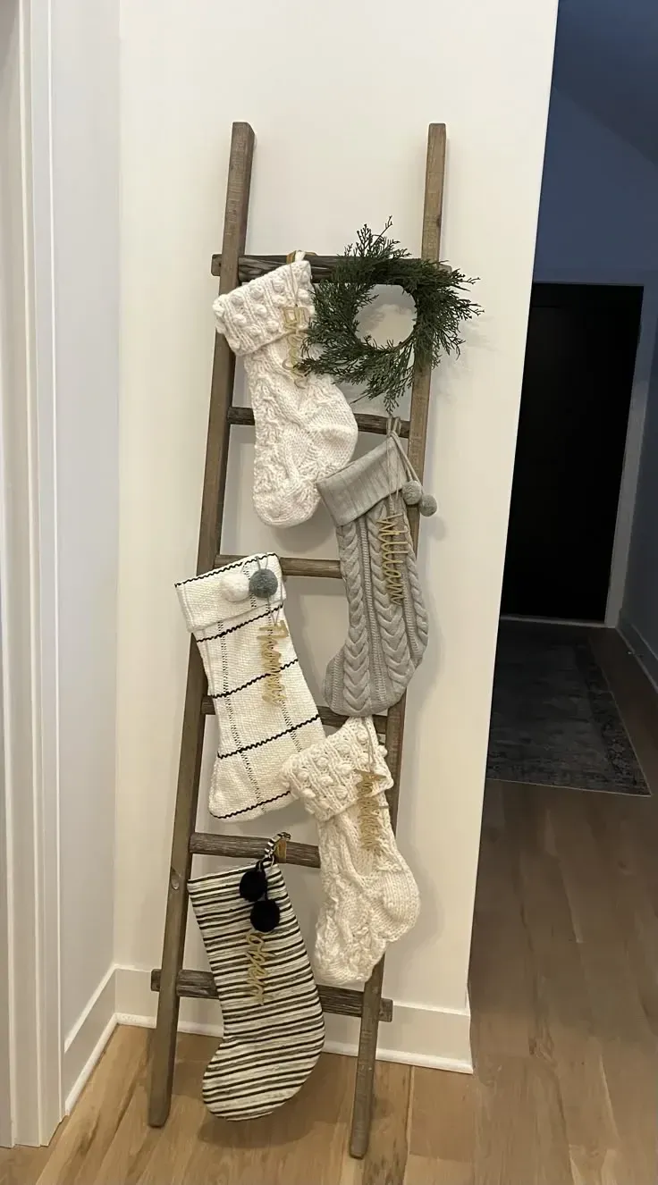 red farmhouse christmas decor ideas