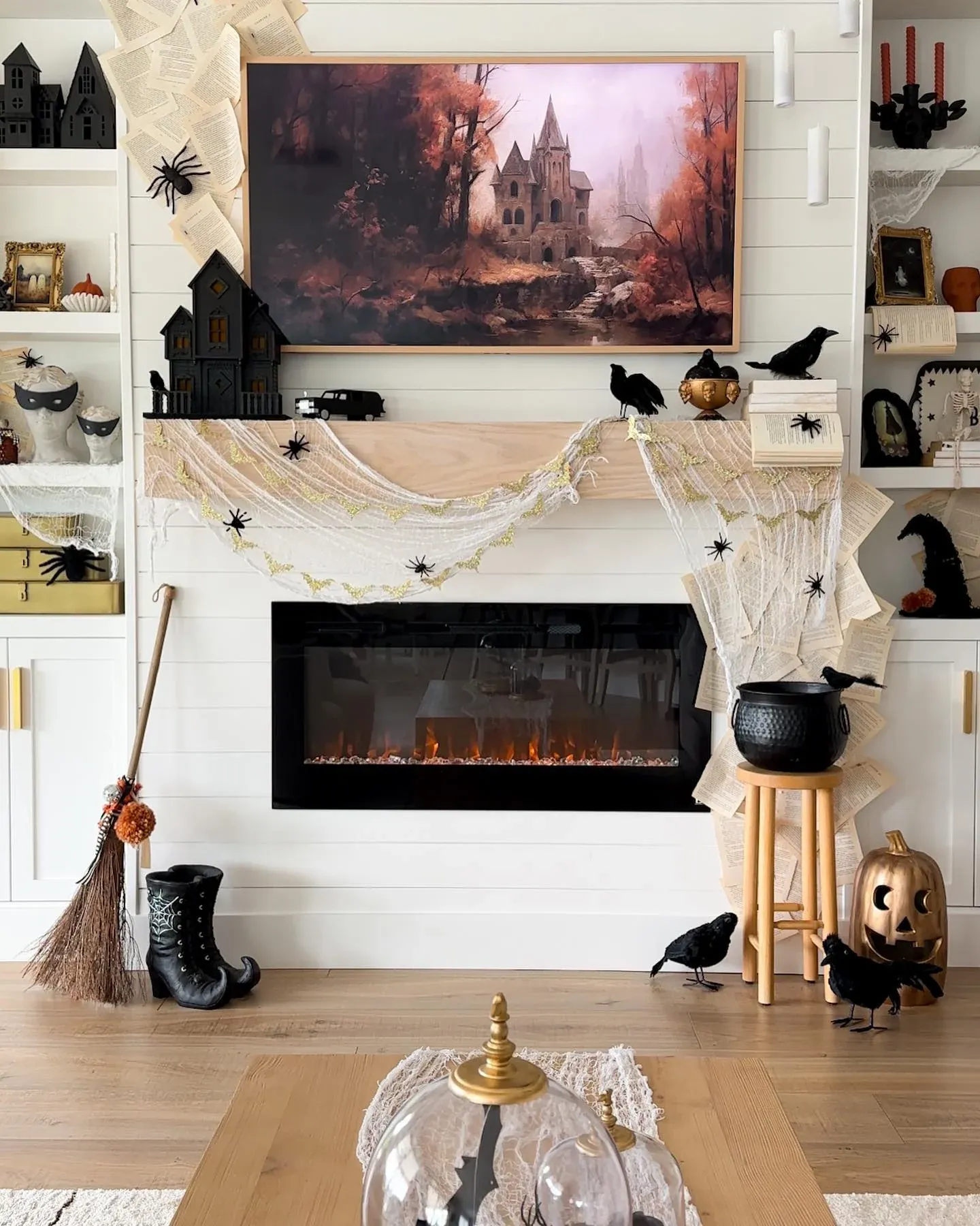 spooky halloween fireplace decor ideas