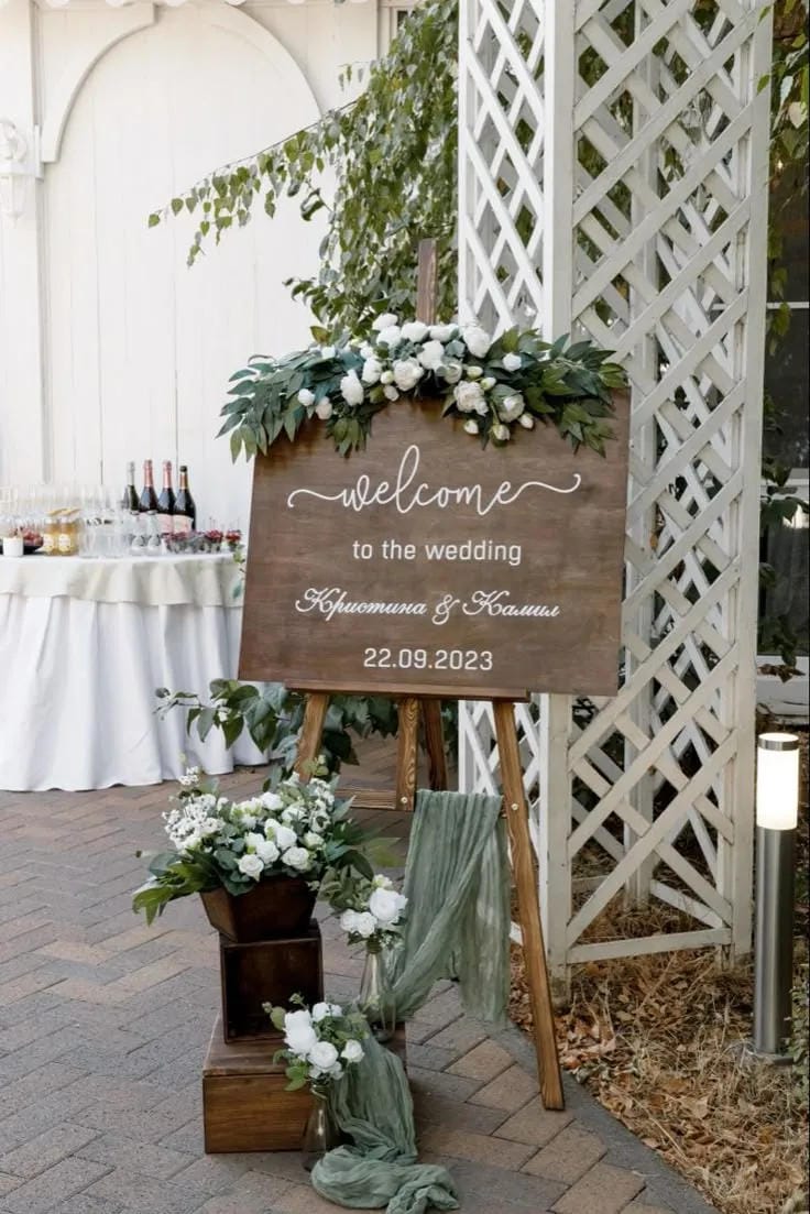 rustic floral wedding centerpiece with neutral flowers