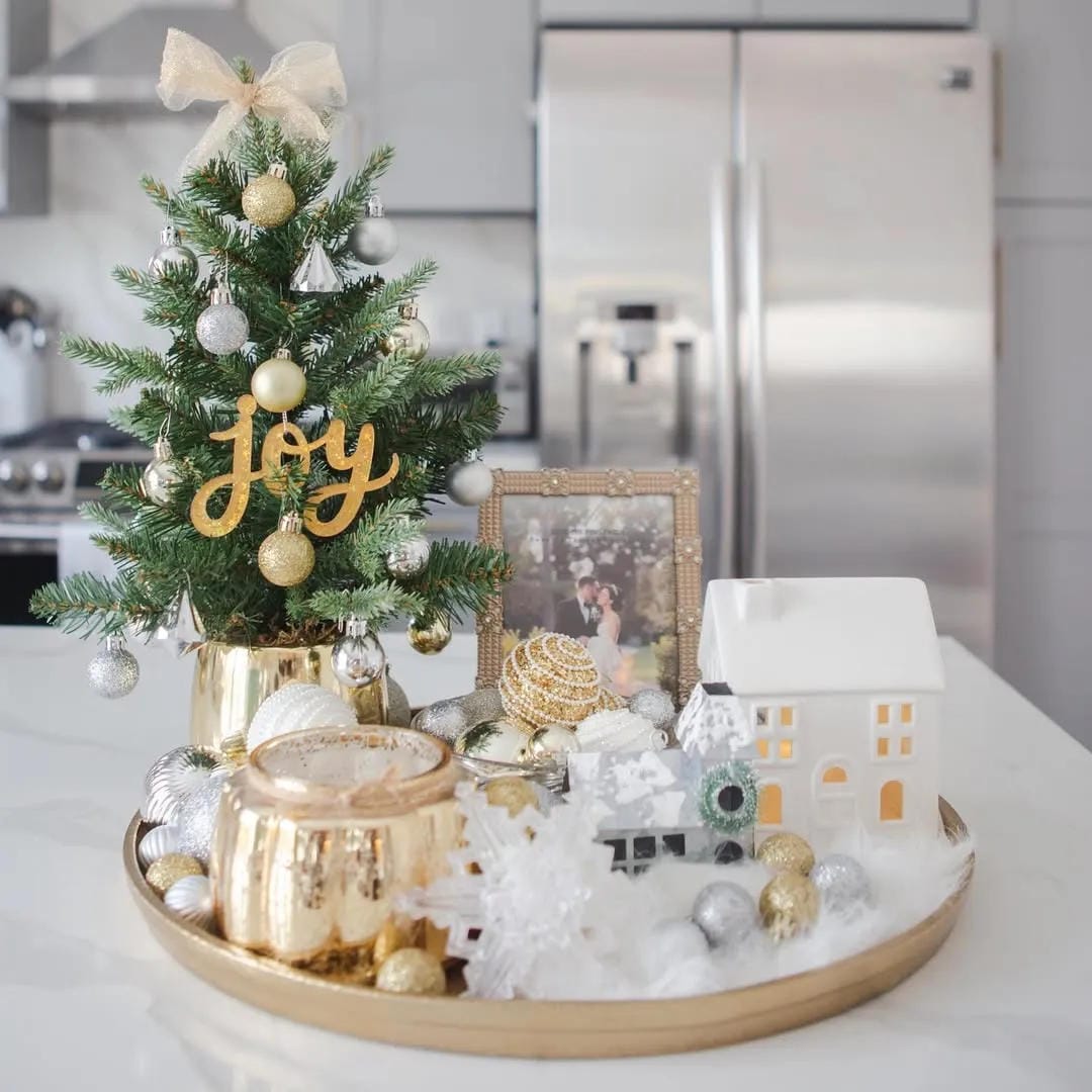 Christmas Eve table decorations