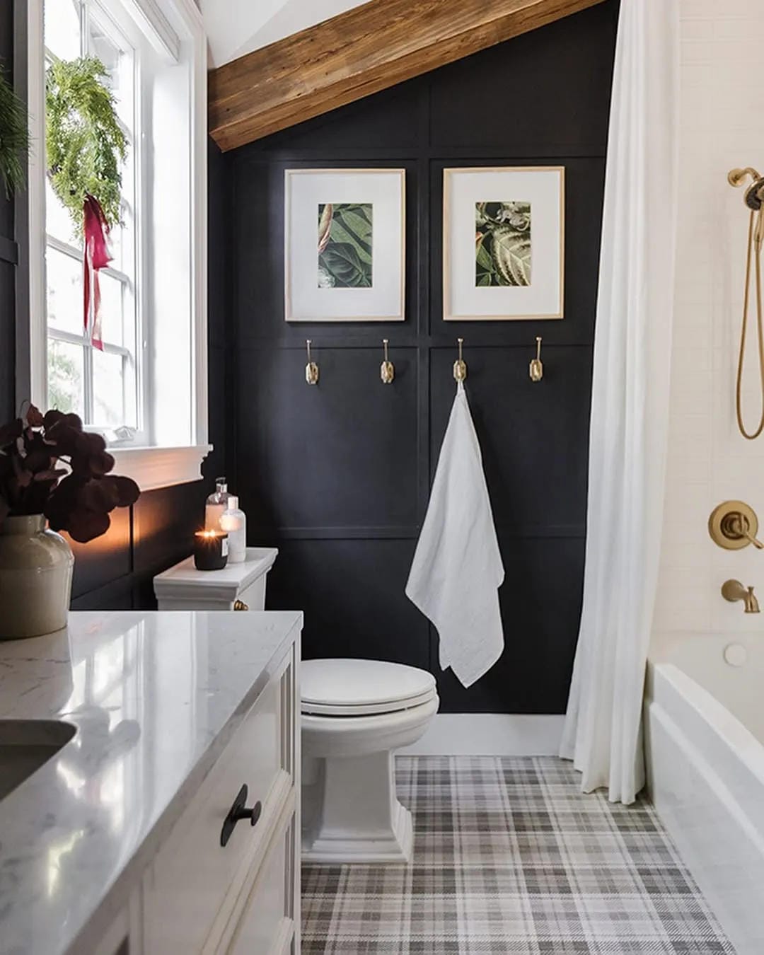 neutral farmhouse bathroom