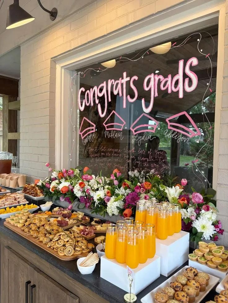 graduation tablescape ideas