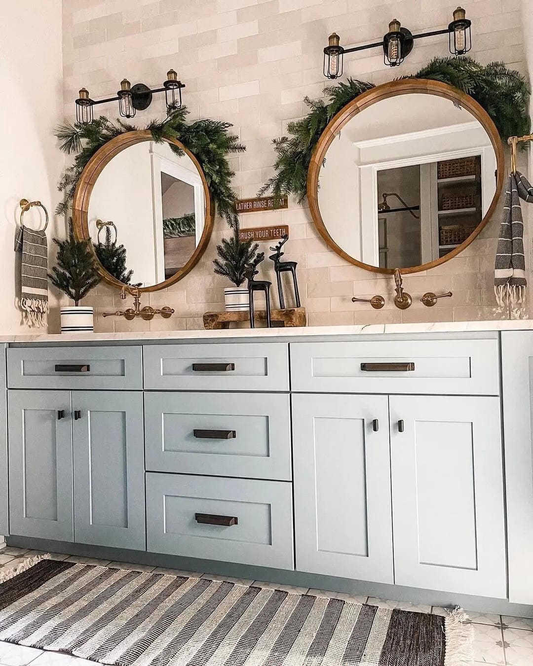 small space christmas tree alternatives