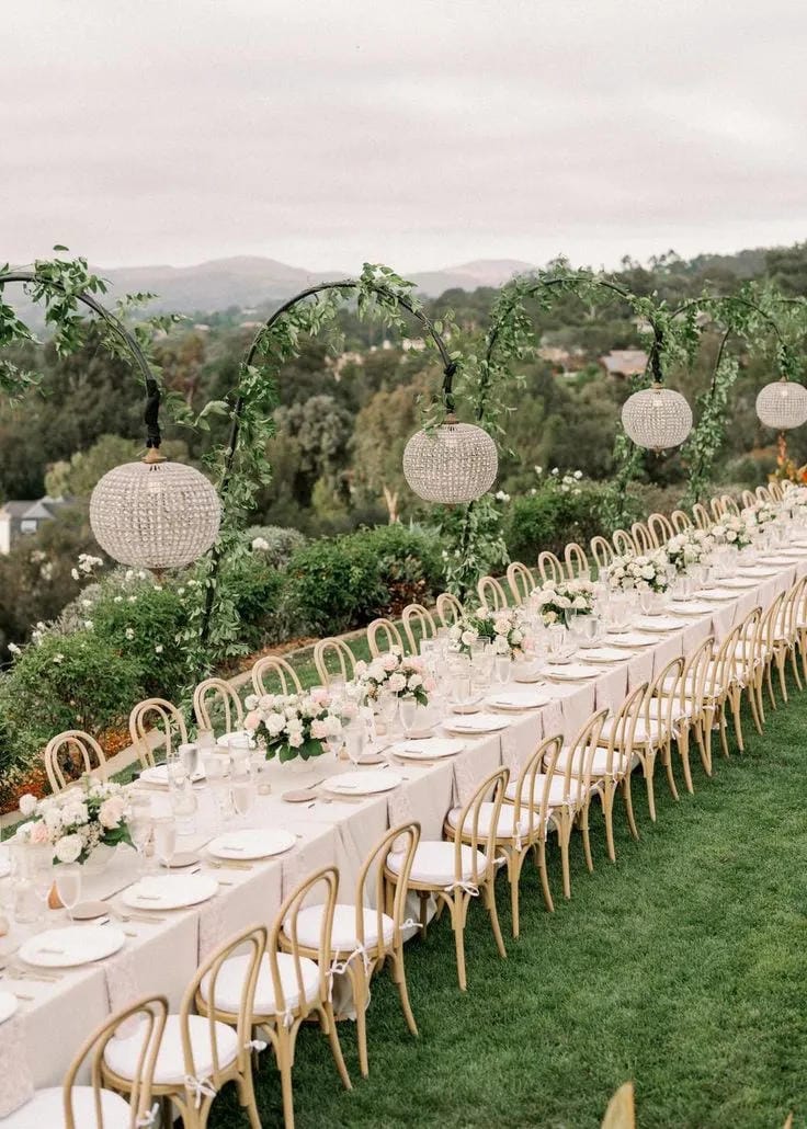 rustic wedding decor ideas for an outdoor backyard reception
