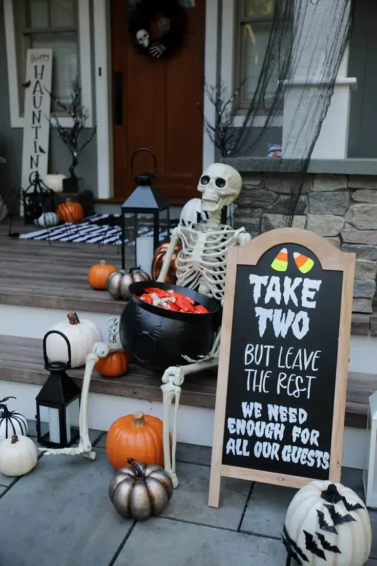 outdoor halloween porch decor ideas