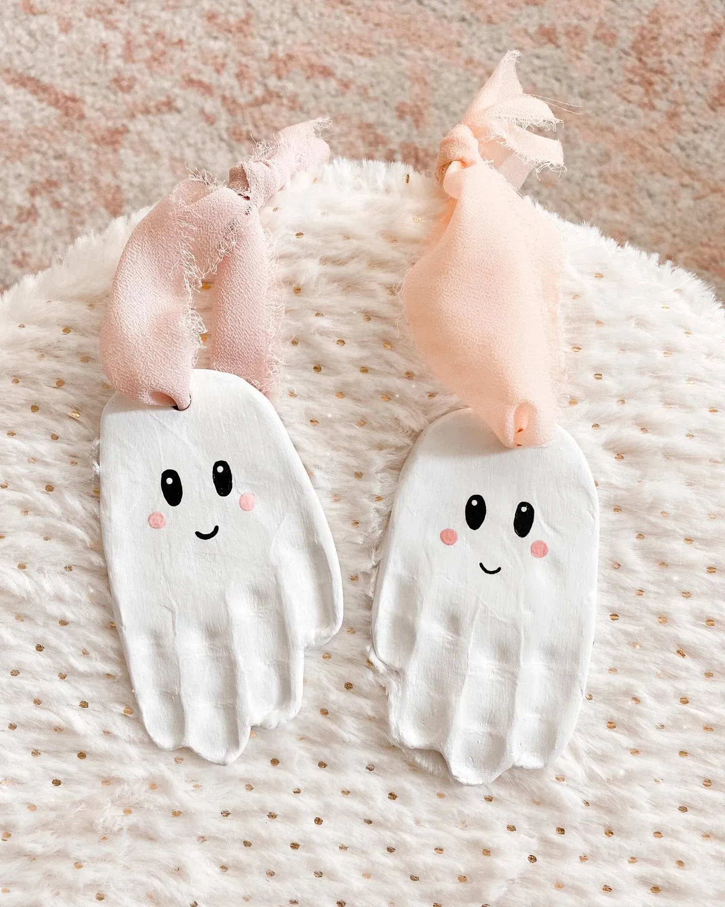 paint free halloween crafts for children
