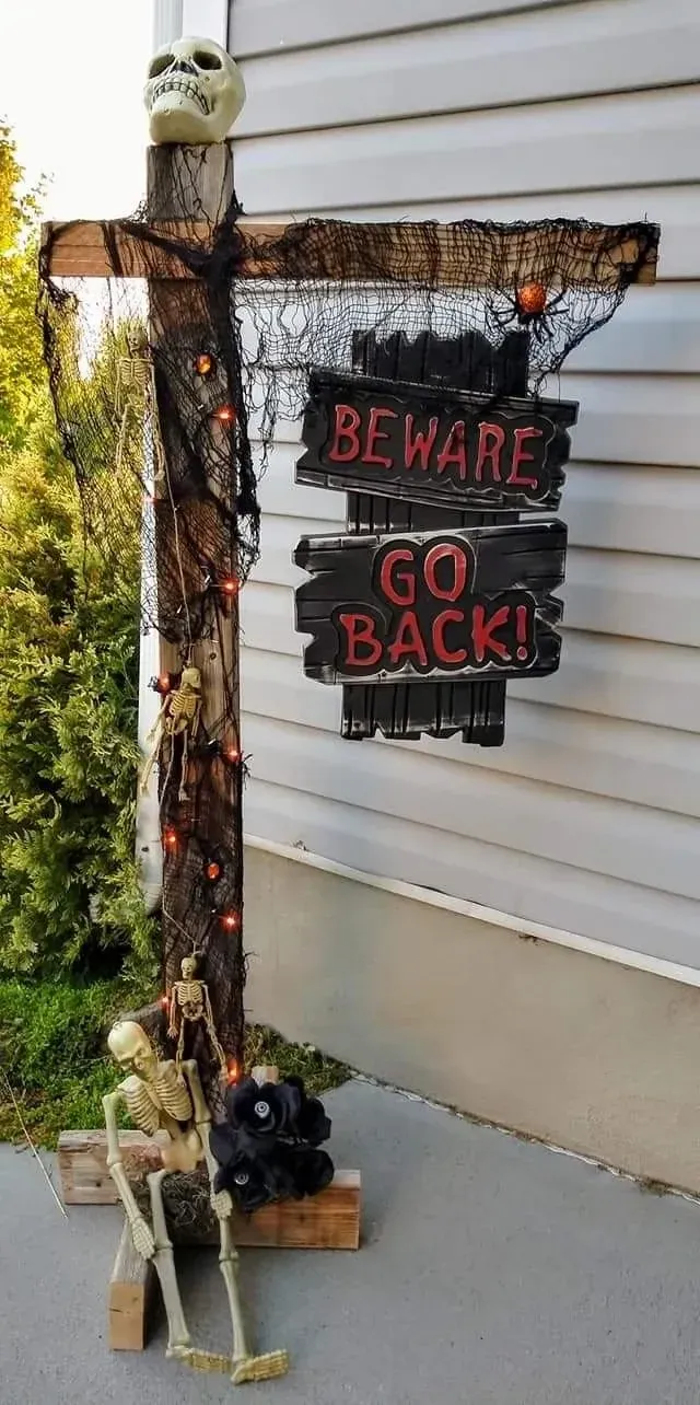 outdoor halloween yard ideas
