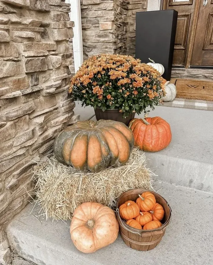 budget farmhouse fall porch decor ideas