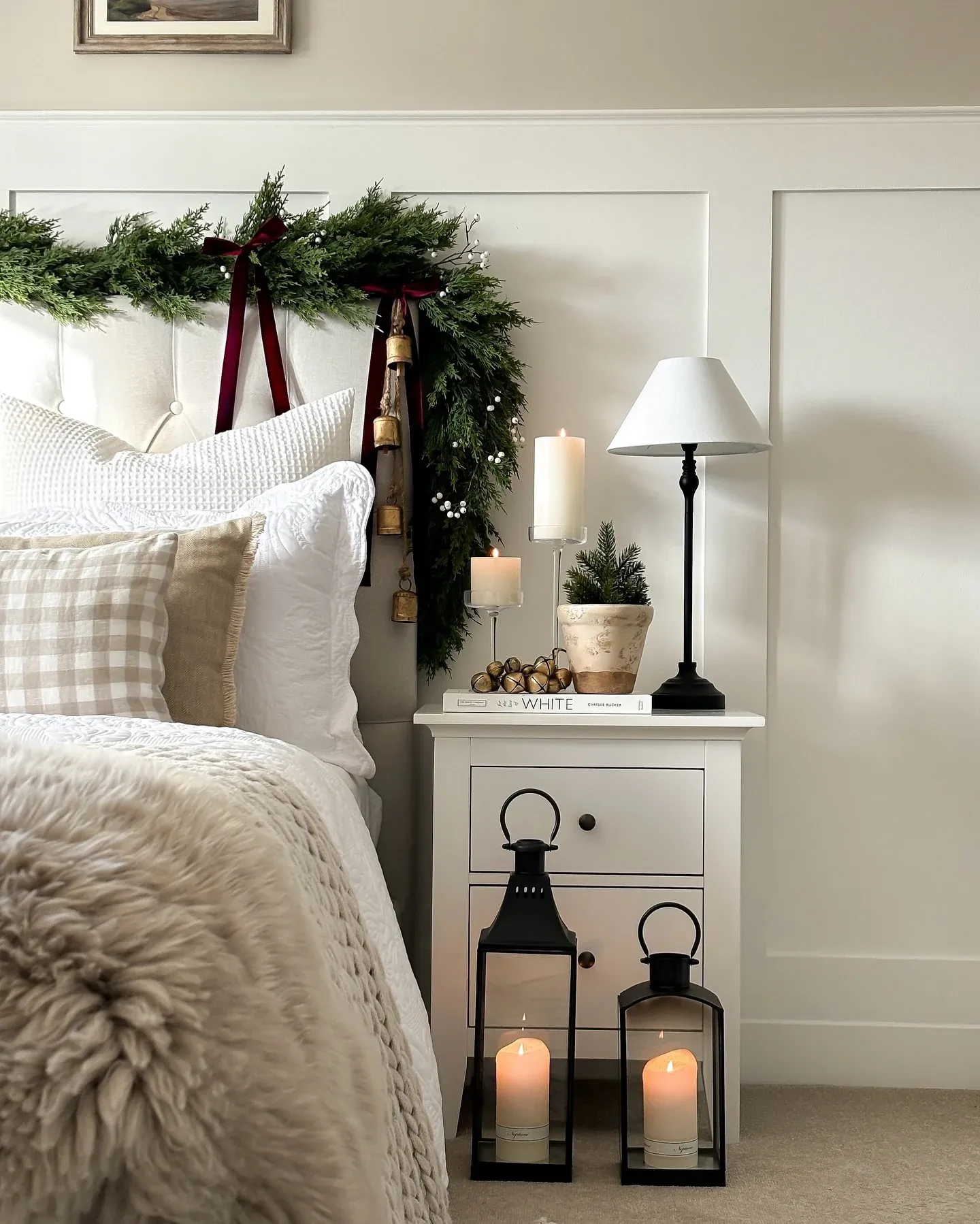 festive Christmas decor christmas bedroom ideas