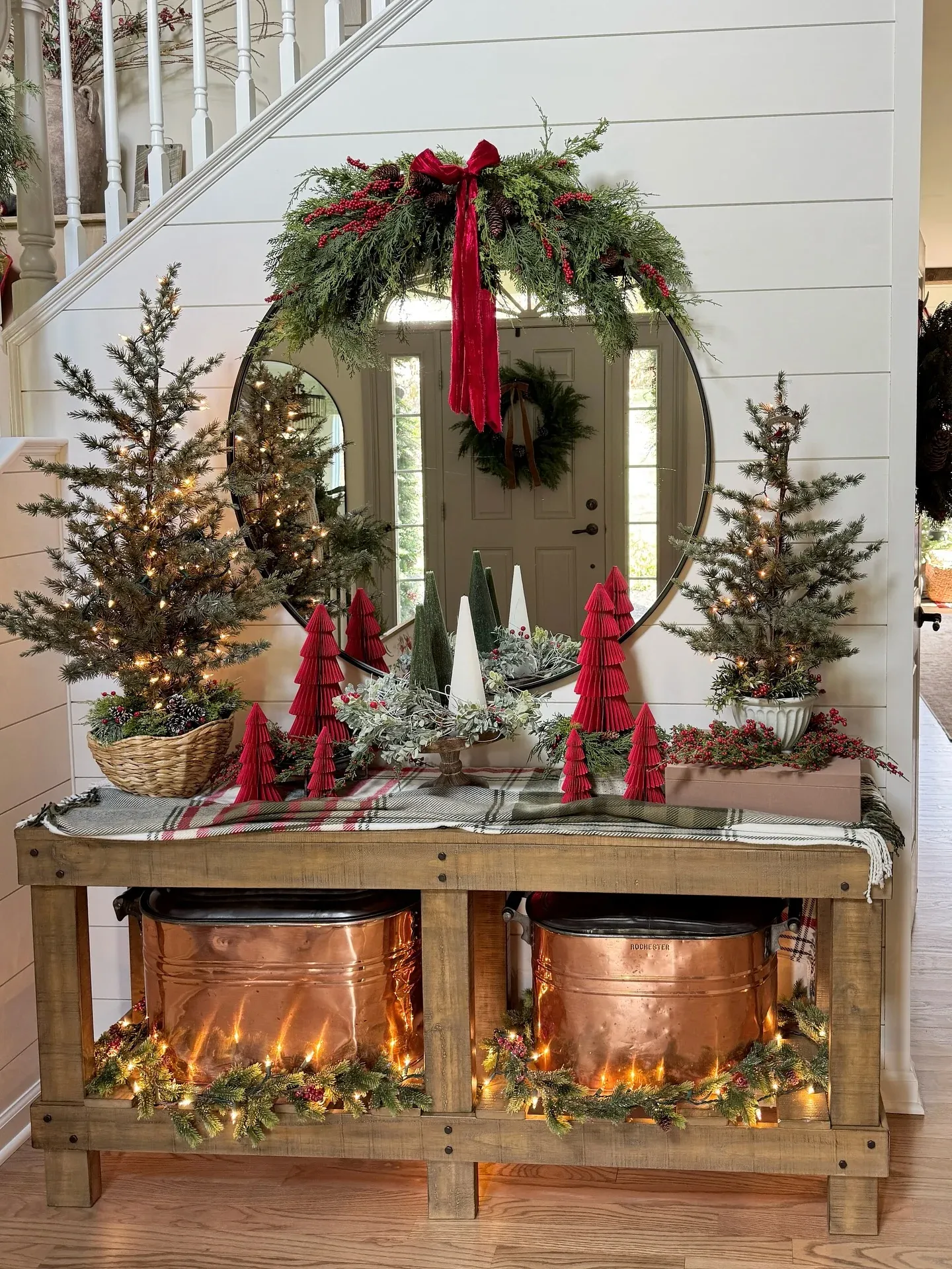 budget farmhouse christmas decor ideas