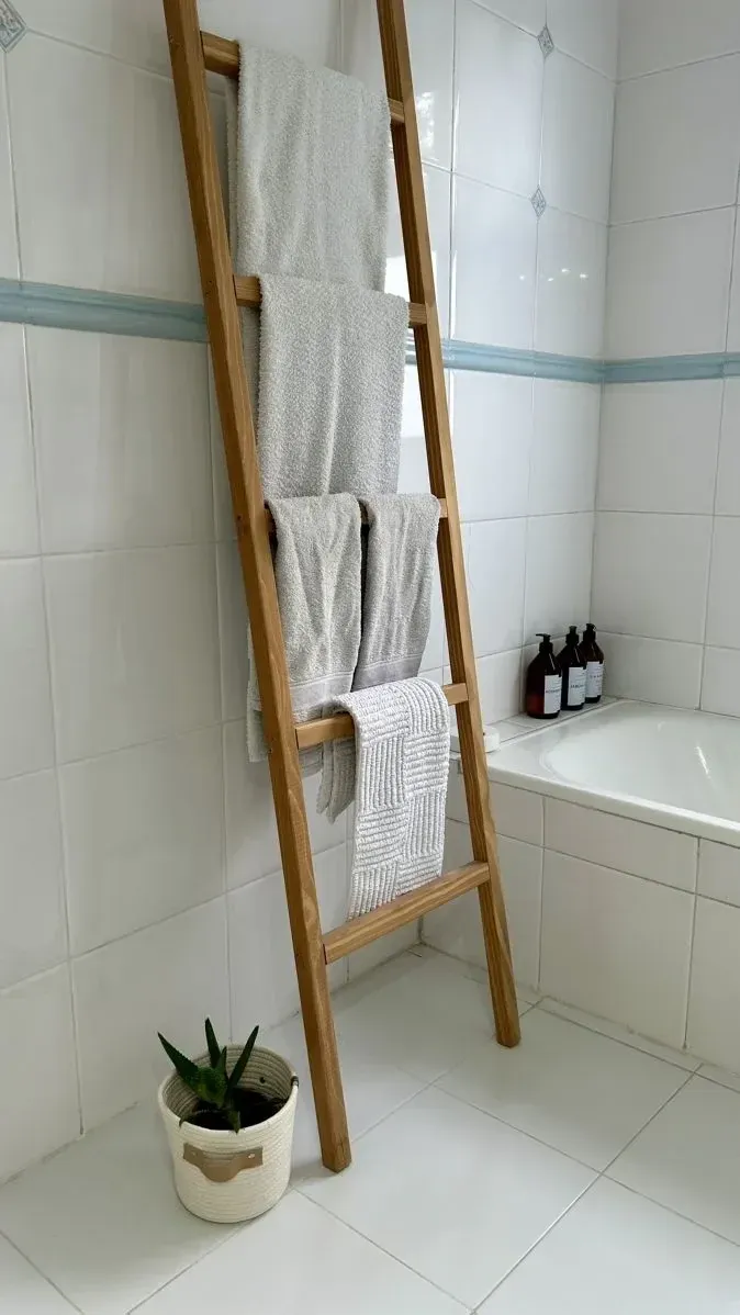 towel ladder renter friendly bathroom ideas