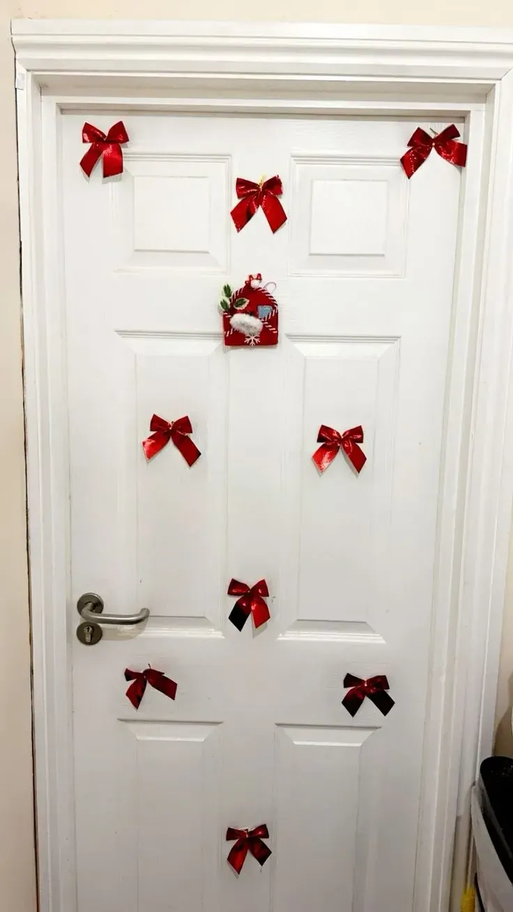 Christmas door lights apartment christmas door decor ideas