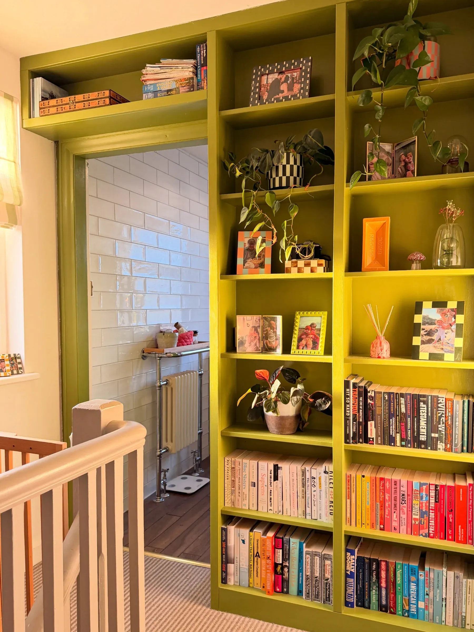 small space bookshelf ideas