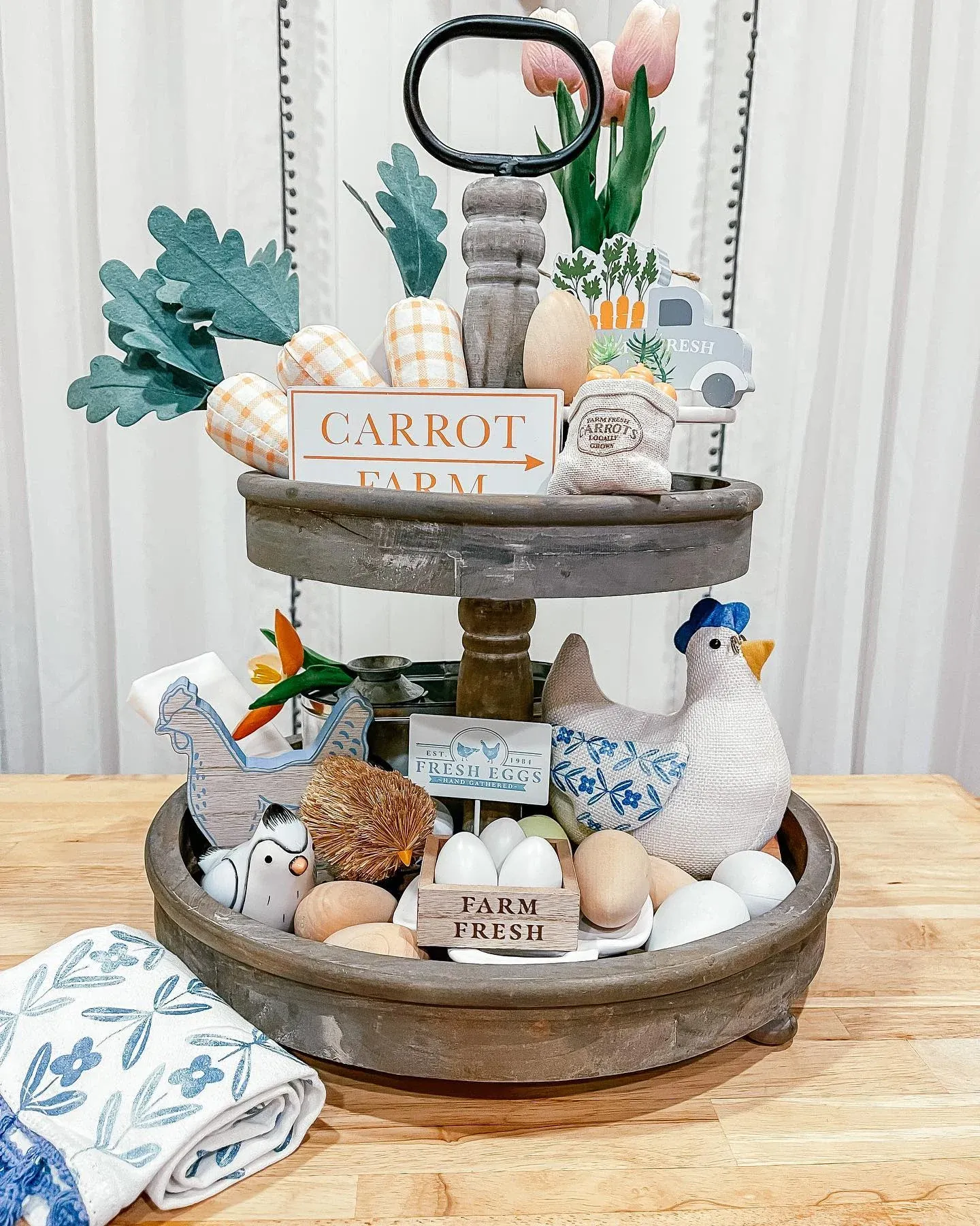 pretty fall tiered tray decor ideas