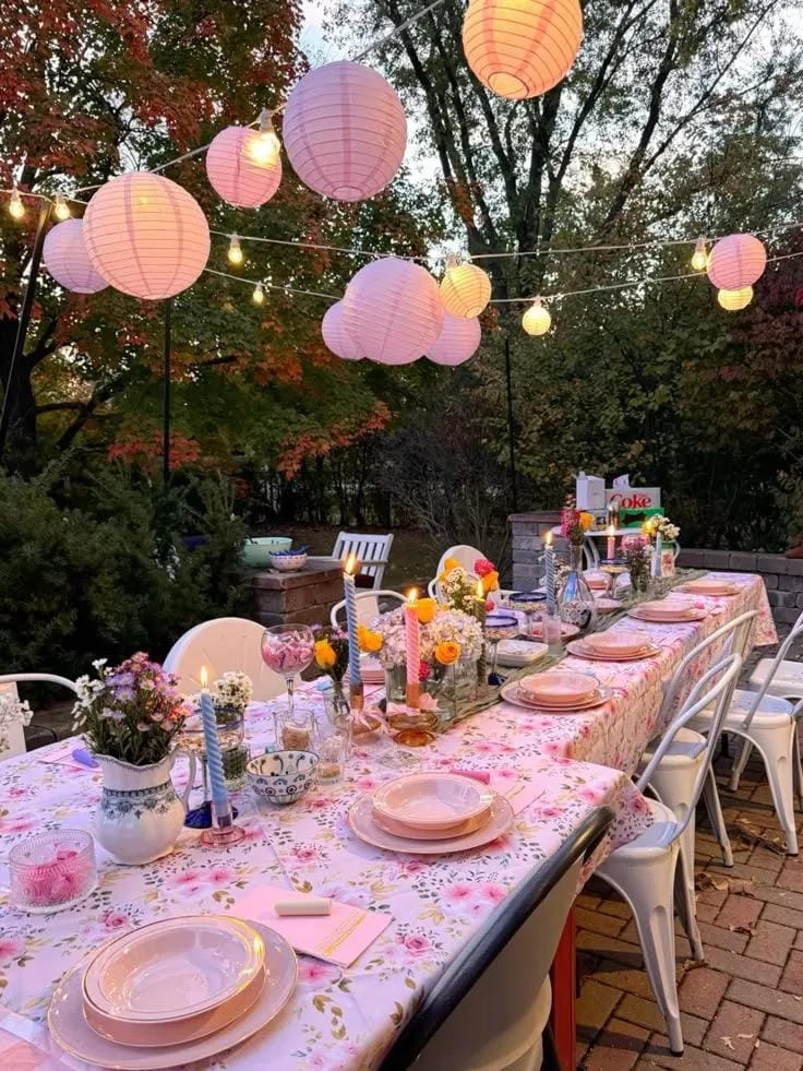 summer outdoor dinner party decor