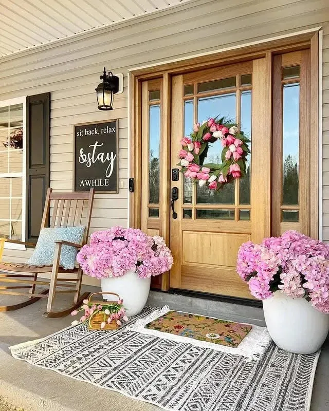 welcoming summer porch planter ideas