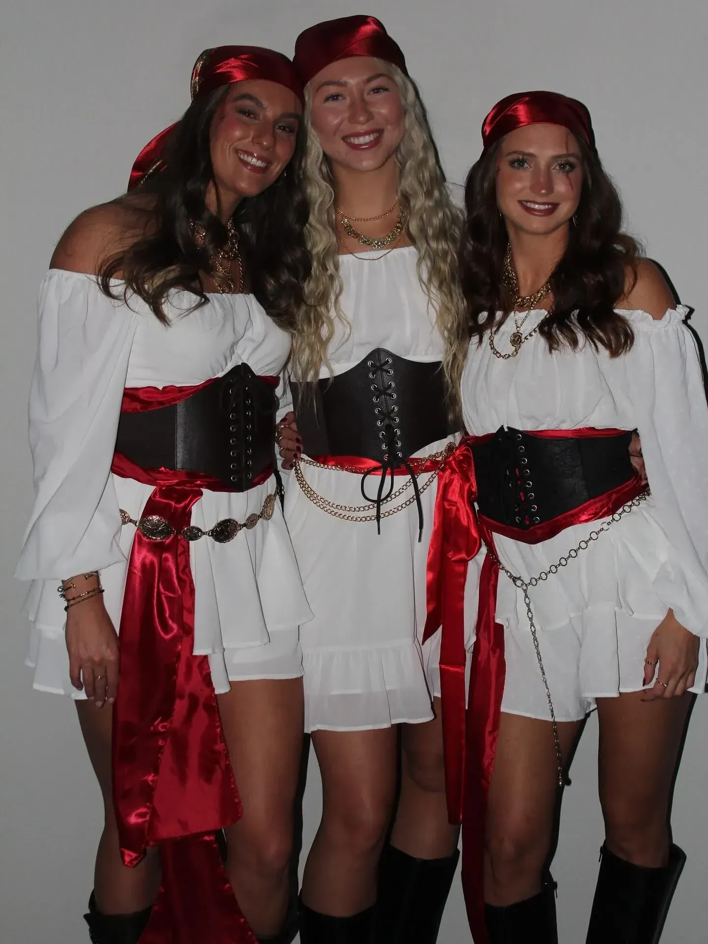 trio halloween costume ideas 6