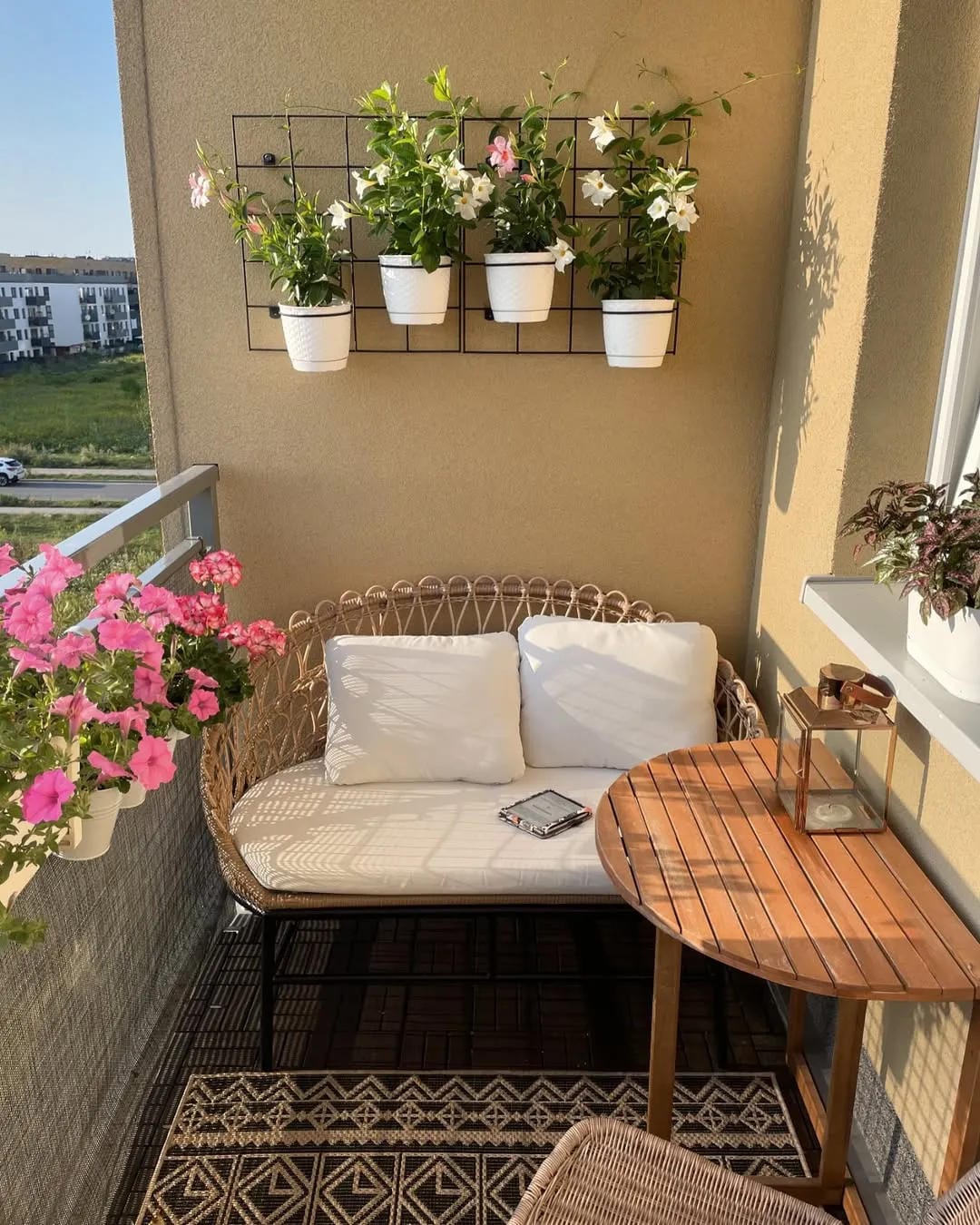 small apartment patio privacy ideas