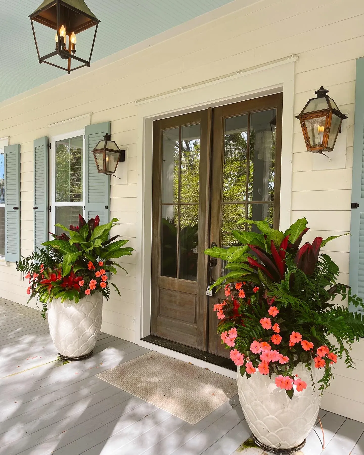 tall summer porch planter ideas