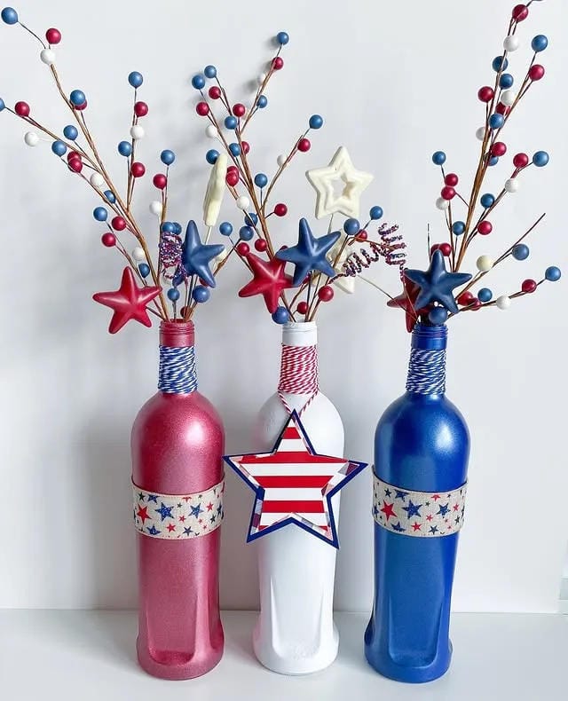 4th of July table decor ideas - use natural textures to soften the holiday colors
