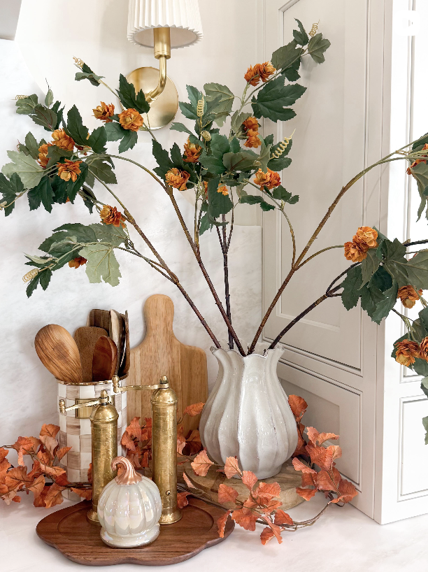 Halloween rustic table decor