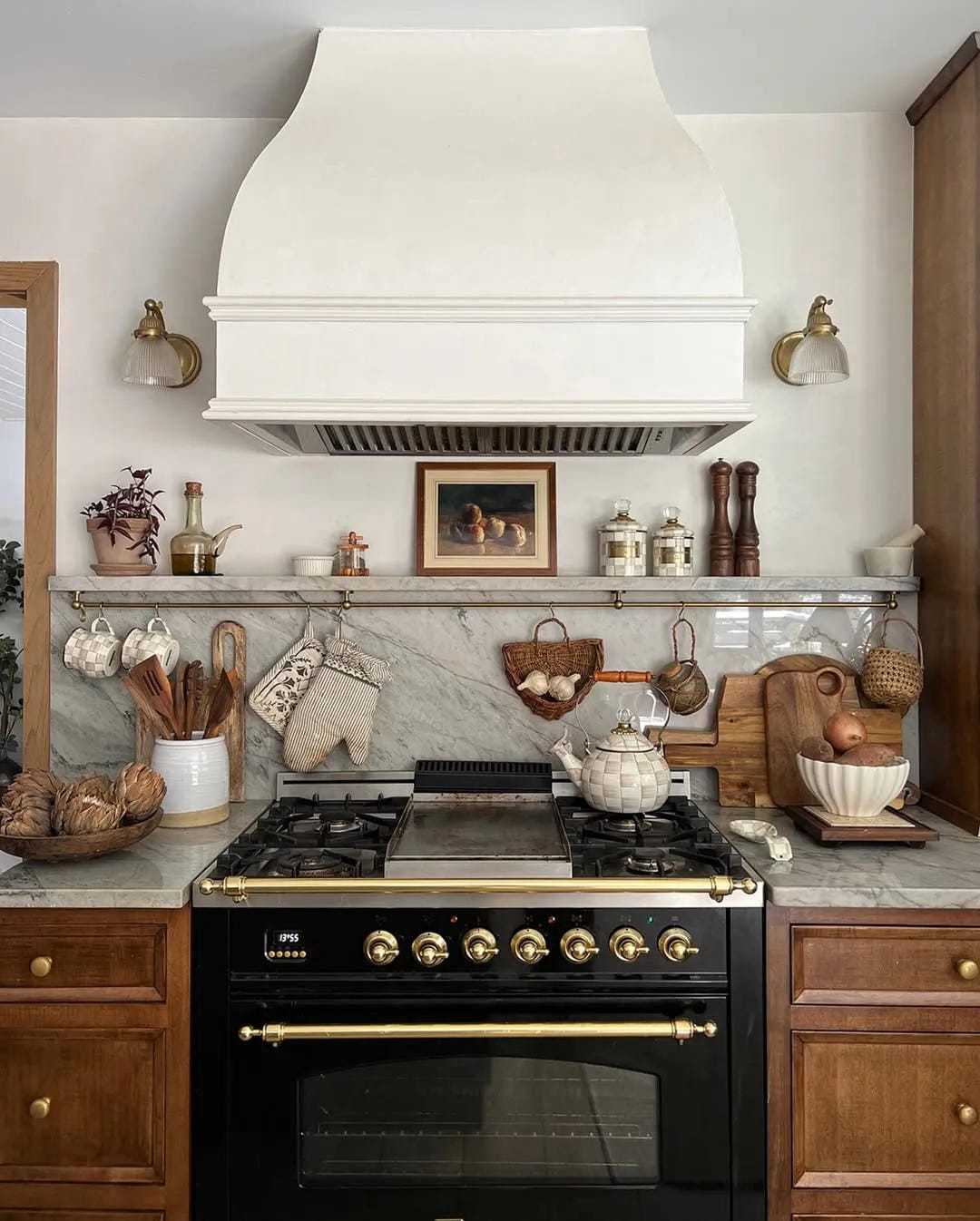 summer kitchen counter styling