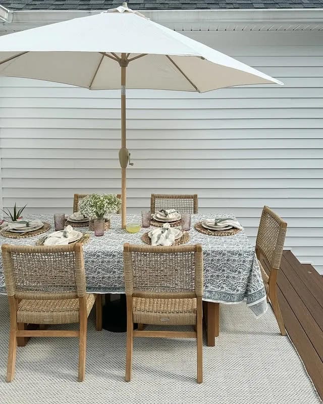 beautiful outdoor table decor
