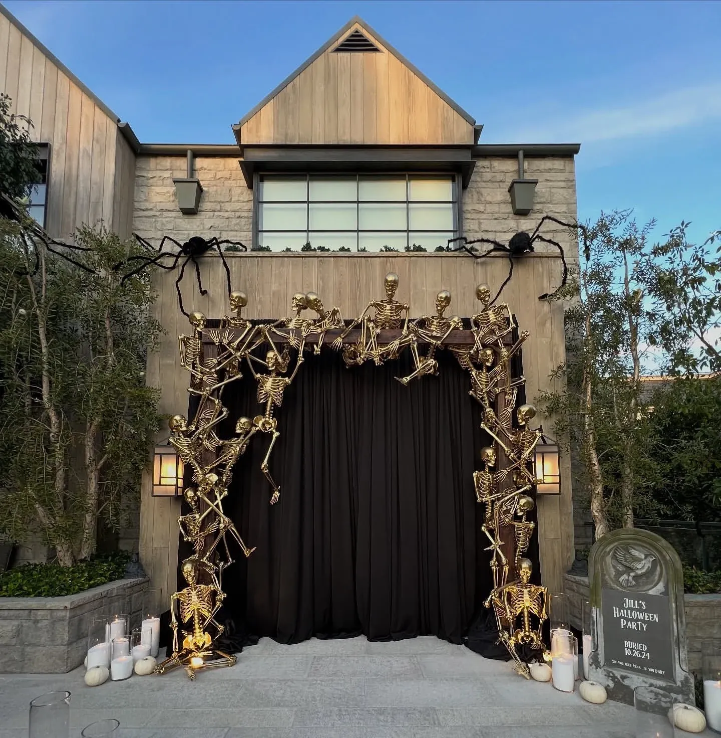 spooky backyard halloween party ideas
